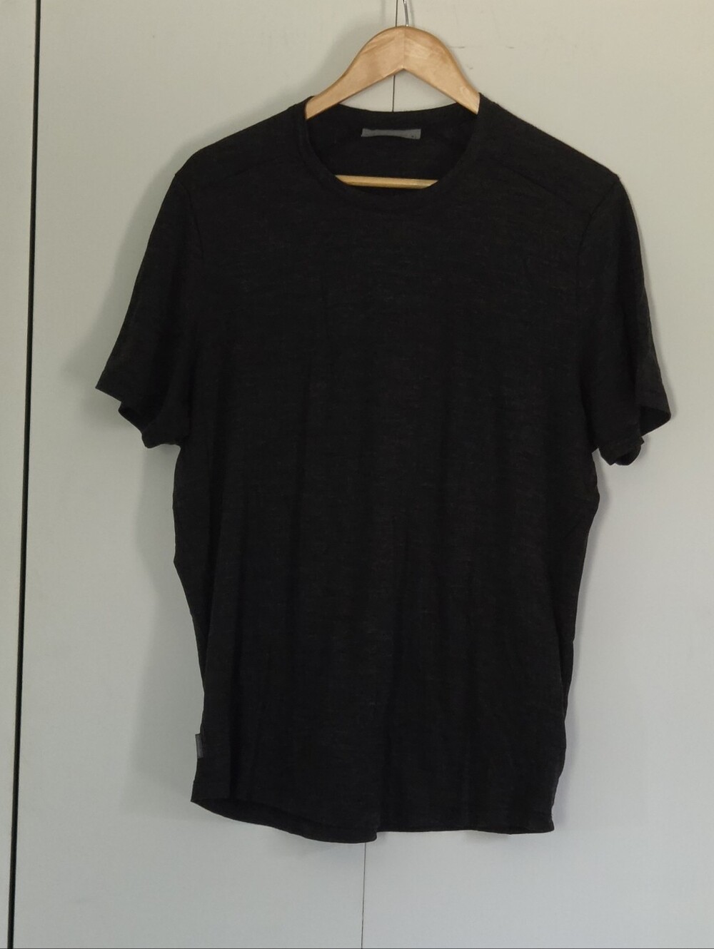 Icebreaker Men's Black Short Sleeve Crewneck Tee
